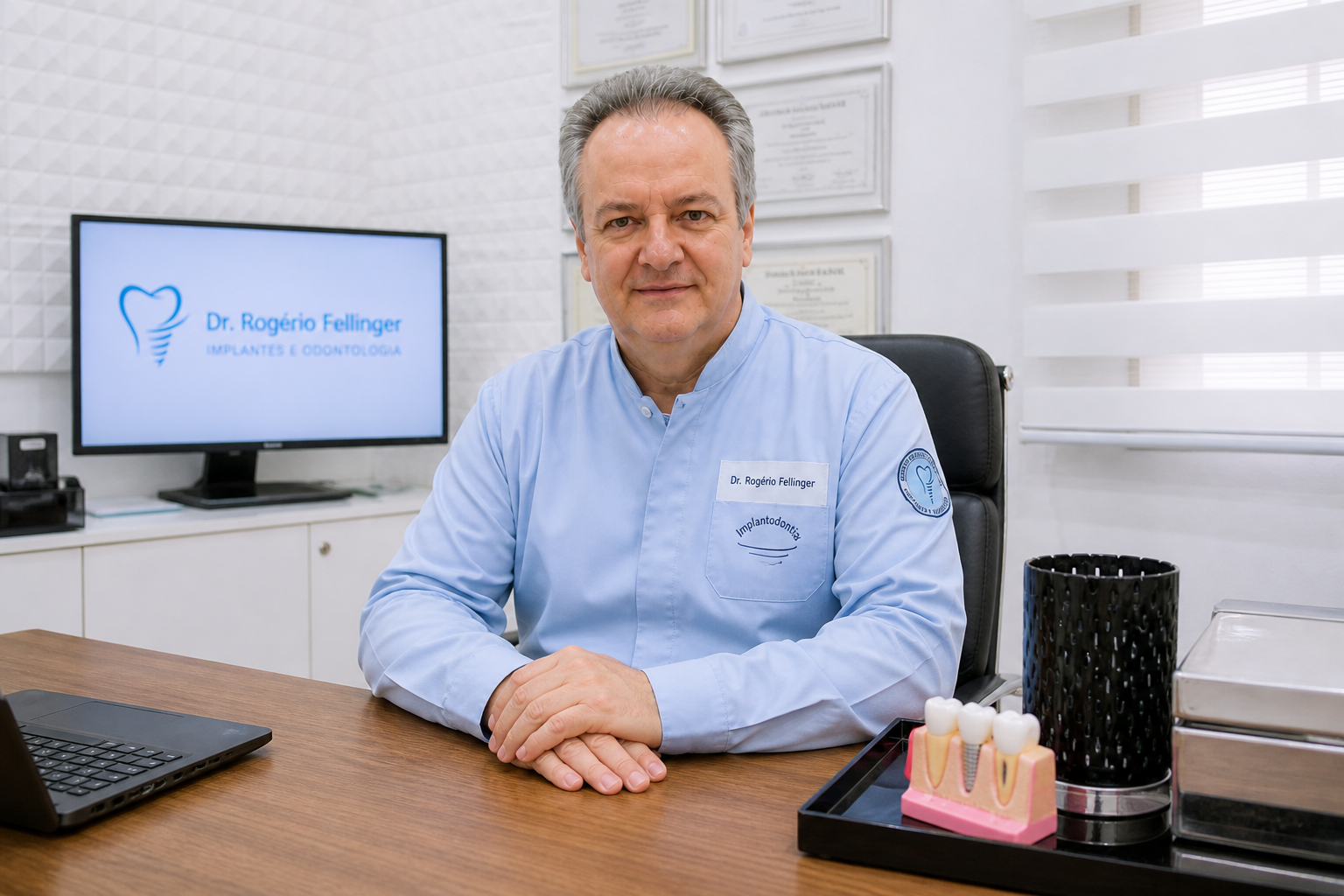 Dr. Rogério Fellinger - Implantodontista